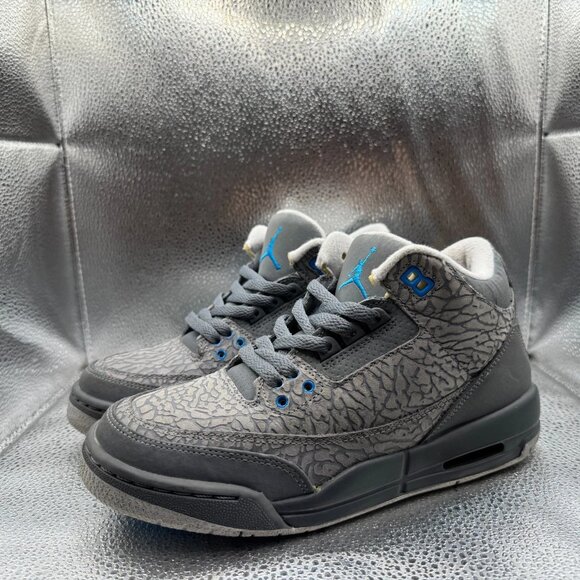Size 5.5Y Air Jordan 3 Retro GS Cool Gray Blue Glow Kids Shoes 441140-015 - Picture 1 of 10
